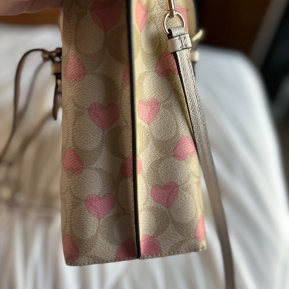 Coach Mollie Tote 25 w/Pink Hearts Valentines Collection - Picture 3 of 9